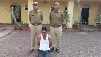 #Balotra: डीएसटी व थाना बालोतरा की मादक पदार्थ तस्करी के विरूद्ध बड़ी कार्यवाही।

18.9 किग्रा. डोडा पोस्त, 07 किग्रा. डोडा चूरा, 3.15 किग्रा. निर्मित अफीम व 500 ग्राम अफीम का दूध (रस) बरामद।