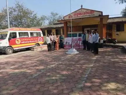 आयुष्यमान आरोग्य मंदिर वाई बाजार तालुका माहूर येथील संशयित  क्षय रुग्णांची निक्षय  रथ द्वारे तपासणी