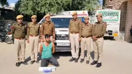 #Balotra: थाना बायतु द्वारा अवैध हथियारों व चोरी के वाहनों के विरूद्ध कार्यवाही।

अवैध देशी पिस्टल मय एक कारतुस सहित चोरी का स्कार्पियो वाहन बरामद।