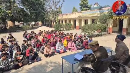 साईबर जागरूकता अभियान #साईबर_शील्ड के तहत समस्त SHO द्वारा महाविद्यालय व विद्यालयों में जाकर साईबर जागरूकता अभियान चलाया