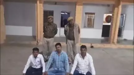 #PS कोतवाली नागौर:- घर में घुसकर जान से मारने की नियत से हमला करने के प्रकरण में तीन आरोपी #गिरफ्तार। पूर्व में दो आरोपियों को #गिरफ्तार किया जा चुका है।