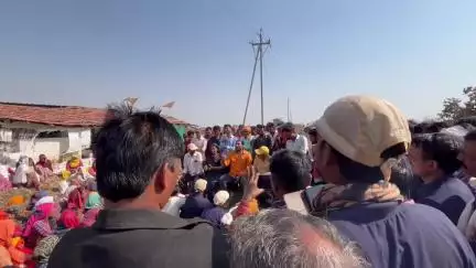 मुलताई के डहरगांव मे ब्लूबेरी कंपनी में मजदूरों की हक अधिकारो की लड़ाई ...#multai #betul