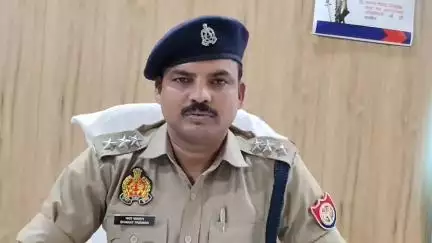 #औरैया थाना अजीतमल क्षेत्रान्तर्गत ग्राम अमावता में श्री जनसहयोगी इण्टर कॉलेज में एक साल्वर के पकडे जाने के सम्बन्ध