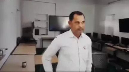 बिरधोल में परीक्षा के दौरान शिक्षक ने छात्रा को किया बेडटच। कोटड़ी ब्लाक शिक्षा अधिकारी ने किया एपीओ #भीलवाड़ा