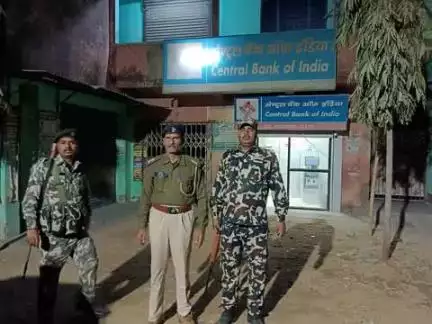 दिन हो या रात... कटिहार पुलिस आपके साथ...

कटिहार पुलिस द्वारा #nightpatrolling  के क्रम में सार्वजनिक वित्तीय संस्थानों, ATM के आस-पास विशेष निगरानी रखी जा रही है I
