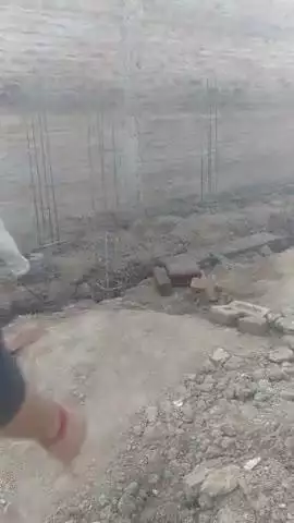 पोस्ट निवारी पान के1kmदूर ग्राम खिरिया मे पिता और छोटे भाईयो ने करवाये बड़े भाई के वीम पिल्लर केंसल जिसकी लागत 30000 है।