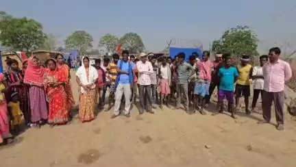 পাণ্ডবেশ্বর: পাণ্ডবেশ্বরের জোয়ালভাঙ্গা বেসরকারি খোলা মুখ খনিতে বিক্ষোভ স্থানীয় বাসিন্দা ও তৃণমূলের একাংশের