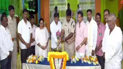 ಮಧುಗಿರಿ: ಪಟ್ಟಣದಲ್ಲಿ 11 ದಿನಗಳ ದಂಡಿನ ಮಾರಮ್ಮ ತಾಯಿಯ ಜಾತ್ರಾ ಮಹೋತ್ಸವಕ್ಕೆ ಅದ್ಧೂರಿ ಚಾಲನೆ