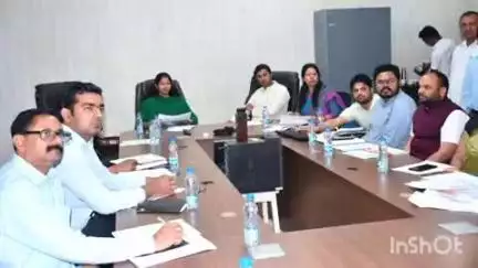 गुढ़: कलेक्टर ने कलेक्ट्रेट के मोहन सभागार में ध्वनि विस्तार यंत्रों पर प्रतिबंधात्मक आदेश लागू किए