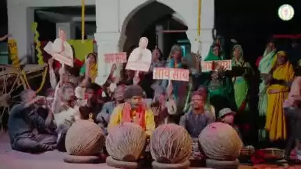 "सुशासन के रंग, खुशहाली के संग”। मुख्यमंत्री श्री विष्णु देव साय जी के नेतृत्व में छत्तीसगढ़ मना रहा है विकास और समृद्धि की होली।

#सुशासन_की_होली
