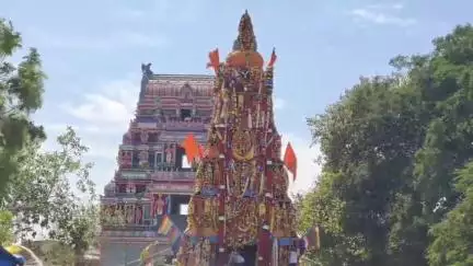 ಮಧುಗಿರಿ: ಜಕ್ಕೇನಹಳ್ಳಿ ಅಹೋಬಲ ಲಕ್ಷ್ಮಿನರಸಿಂಹ ಸ್ವಾಮಿ ಬ್ರಹ್ಮರಥೋತ್ಸವ, ನಟ ಅರ್ಜುನ್ ಸರ್ಜಾ, ಧ್ರುವ ಸರ್ಜಾ ಭಾಗಿ
