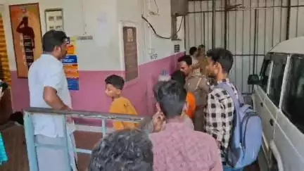 பூவிருந்தவல்லி: ஆலப்பாக்கத்தில் டியூசன் கட்டணத்துடன் வீட்டிலிருந்து வெளியேறிய  சிறுவர்களை மீட்ட போலீசார்