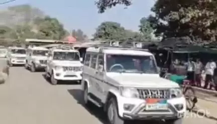 गुढ़: डीएसपी श्रीमती हिमाली पाठक के नेतृत्व में गुढ थाना क्षेत्र में फ्लैग मार्च निकाला गया, लोगों को समझाइश दी गई
