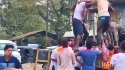 চিচিবৰগাঁও: জোনাইত ৰঙৰ উৎসৱ ফাকুৱাৰ আনন্দ-উলাহ,পৰম্পৰা ৰক্ষা কৰি জোনাইত হলী উৎসৱ উদযাপন কৰা হয়,