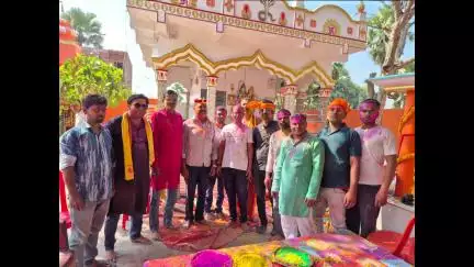 होली मिलन समारोह सभी हिंदू भाइयों के साथ सभी का प्रेम स्नेह,भरा हुआ समरसता का भाव जागते हुए,सभी हिंदू भाई को होली की हार्दिक शुभकामनाएं बहुत-बहुत बधाई 💐🎉⚜️🔱🇮🇳🙏
#happyholi2025
