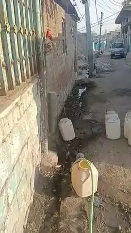 15 से 17 दिन बाद नल मिला और आज भी ये हाल है 5 मिनट बाद नल बंद ग्राम सांवेर सोनकच्छ में सही से नही चल रही व्यवस्ता।