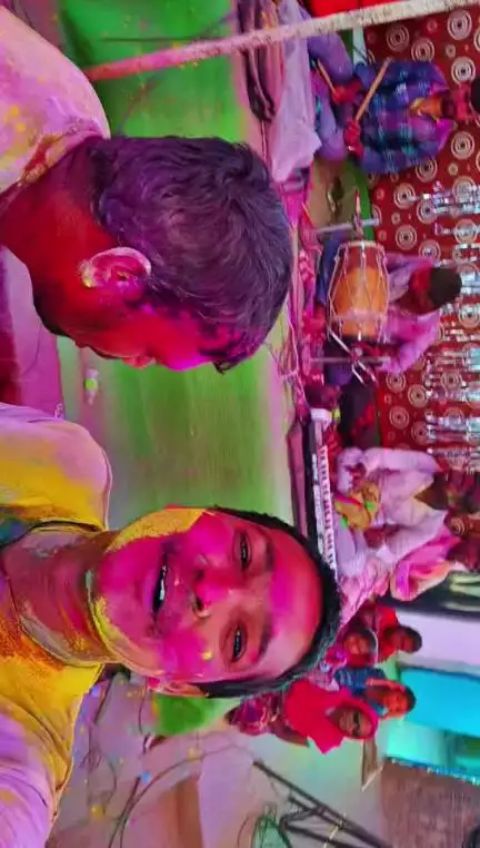 होली के दिन पिछले साल की तरह इस साल वार्ड नंबर 5 गणेश उत्सव समिति पटेल पर द्वारा होली मिलन समारोह रखा गया बड़ेधूमधाम से