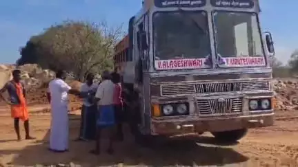விராலிமலை: குன்னத்தூரில் கனிம வளங்களை சட்டவிரோதமாக விற்பனை செய்யும் முன்னாள் ஊராட்சி மன்ற தலைவர் மீது நடவடிக்கை எடுக்க கோரிக்கை