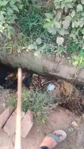 Patel Nagar khinchva gadh 
kripya karke jald se jald isko saaf karvaya jaaye 
@#
