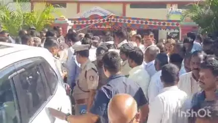 ತಿರುಮಕೂಡಲು ನರಸೀಪುರ: ಮುಡುಕುತೊರೆಯಲ್ಲಿ  ಚೆಸ್ಕಾಂ ಇಲಾಖೆಯ 50 ಲಕ್ಷ ರೂಗಳ ವೆಚ್ಚದ ವಿವಿಧ ಅಭಿವೃದ್ಧಿ ಕಾಮಗಾರಿಗೆ ಚಾಲನೆ