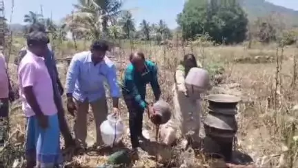 கல்வராயன் மலை: பெருக்கஞ்சேரி பகுதியில் கள்ளச்சாராய ஊரல் மற்றும் கள்ளச்சாராயம் விற்பனைக்காக வைத்திருந்த இருவர் கைது