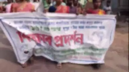 বামনগোলা: বামনগোলা থানা ঘেরাও অভিযান আদিবাসী সেঙ্গেল অভিযানের