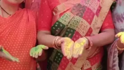 छुईखदान के रानी मंदिर में ब्राह्मण मातृशक्ति परिषद ने मनाया होली मिलन समारोह