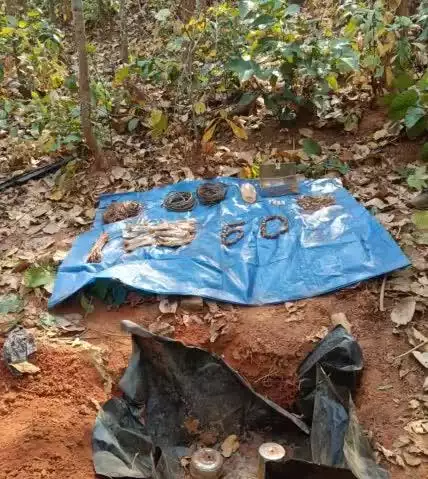 चाईबासा में उग्रवादी संगठन भाकपा (माओवादी) के खिलाफ सुरक्षा बलों को मिली सफलता
