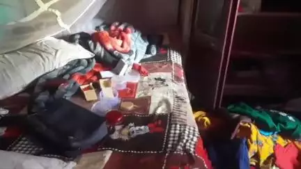 हॉस्पिटल के पीछे गली में वार्ड नंबर 21 में चोरों ने किया ताला काट के चोरी नगर थाने पुलिस पहुंची जांच में
#hajipurnews