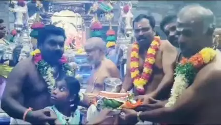 விராலிமலை: தேமுதிக பொதுச்செயலாளர் பிரேமலதா விஜயகாந்த் பிறந்தநாள் முன்னிட்டு விராலிமலை முருகன் ஆலயத்தில் வெள்ளி தேர் இழுத்த தேமுதிகவினர்