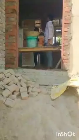 जिलाधिकारी प्रतापगढ़ से निवेदन है कि किसी सक्षम अधिकारी को मौके पर भेज कर समस्या का निस्तारण व गरीब की मदद करायें ।