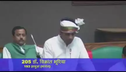 आदिवासी समाज देश प्रदेश के मूलनिवासी है।आदिवासी समाज के साथ अत्याचार होना बिल्कुल गलत है।
इस घटना की निष्पक्ष जांच होना चाहिए।
दोषियों को किसी भी कीमत पर बख्शा नहीं जाना चाहिए ।
#ओबीसी_जन_कल्याण_संघ