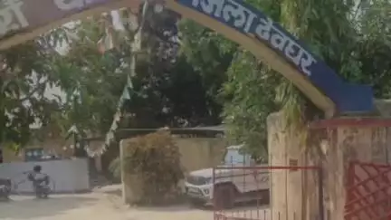 करौं: साइबर थाना पुलिस ने छापेमारी कर साइबर अपराध के आरोप में एक संदिग्ध युवक को हिरासत में लिया, पूछताछ जारी