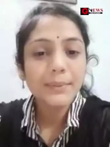 सच बात पूछती हूं बताओ ना बाबूजी, छुपाओ न बाबूजी। क्या याद मेरी आती नही ••• गीतकार : संजय सिंह। स्वर : मीनाक्षी #poem
