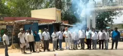 అల్లాదుర్గం: అల్లాదుర్గం మండల కేంద్రంలో ఎస్సీ వర్గీకరణ, బీసీ రిజర్వేషన్‌పై కాంగ్రెస్ సంబరాలు