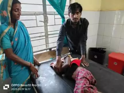 बोरियो मोतीपहाड़ी में  छ्त गिरकर बच्ची घायल