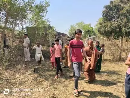 बोरियो प्रखंड के तेलों आश्रम टोला में पानी की किल्लत