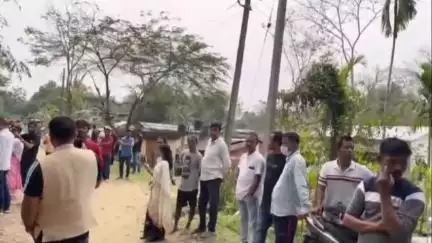 ডিমৌ: সন্ধানহীন হৈ থকা এগৰাকী বোৱাৰীৰ সন্ধান বিচাৰি ডিমৌ নদীত এচ ডি আৰ এফ ৰ তীব্ৰ অভিযান