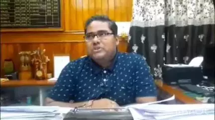ছাতনা: বনদপ্তরের কর্মীরা হরিণের খোঁজে শুশুনিয়া পাহাড়ের জঙ্গলে নজরদারি রেখেছেন বললেন বাঁকুড়া উত্তর বনবিভাগের DFO