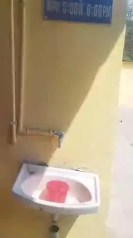 11 बजे हॉस्पिटल में कोई डॉक्टर नहीं  ओनली हॉस्पिटल खुला हुआ हे यह हॉस्पिटल हैदरगढ़ में हे इसलिए हमारा बासौदा पीछे हे