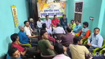 ইন্দপুর: ব্রাহ্মণডিহা অঞ্চল তৃণমূল কংগ্রেস দলীয় কার্যালয়ে তৃণমূলের সাংগঠনিক আলোচনা সভা হল