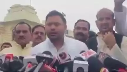 राष्ट्रगान के दौरान नीतीश कुमार के बाद!!! #patna #bihar #uttarpradesh #national #viral #indian #news #indian #lalu #mau