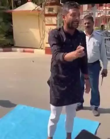 छात्र ने आरोप लगाया कि वह दलित है और सामान्य रैंक 2 लाया है, नामांकन से वंचित #gorakhpur #bhu #bansgaon #viral #MAU #UP