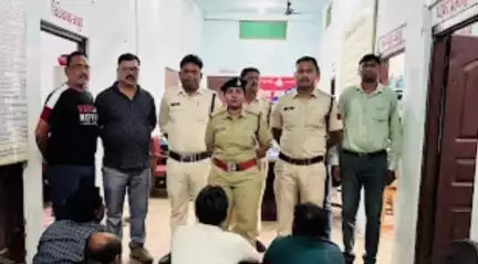 बाकल पुलिस ने राजा सलैया के जंगल में जुआ खेलते 4 जुआरियों को पकड़ा हुई कार्यवाही
