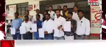 डिप्टी जेलर मीना कनौजिया जी पर हो रहे अत्याचार एवं कौशांबी हत्याकांड सहित कई मामलों उस पर ज्ञापन सौपा गया | भदोही से