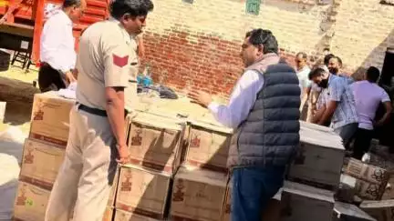 नाथूसरी चौपटा: गाँव रूपाणा बिश्रोइयां में अवैध शराब फैक्ट्री का भंडाफोड़, करीब 1 करोड़ 25 लाख रुपये की शराब जब्त, 5 गिरफ्तार