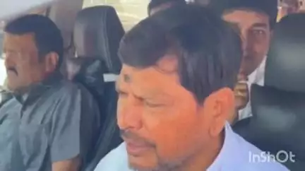 राहाता: भारतातील मुस्लीमांनी औरंगजेबासोबत नात जोडू नये, केंद्रीय मंत्री आठवले यांचे शिर्डीत प्रतिपादन