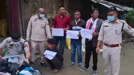 ঢকুৱাখানা ভাগ: ঢকুৱাখনাৰ ইটাখুলীত ০.৯৬ গ্ৰাম ড্ৰাগছৰ সৈতে এজনক আটক ঢকুৱাখনা আৰক্ষীৰ