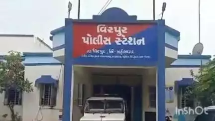 વીરપુર: વિરપુર પોલીસ મથક વિસ્તારમાં અસામાજિક તત્વોના ઘરે પોલીસ દ્વારા કોમ્બિંગ હાથ કરવામાં આવ્યું
