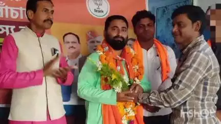 গঙ্গাজলঘাটি: বাঁকুড়া জেলা BJPর নবনির্বাচিত সভাপতি প্রসেনজিৎ চ্যাটার্জিকে সংবর্ধনা প্রদান করা হল শালতোড়া মন্ডল BJPর তরফে দুর্লভপুরে